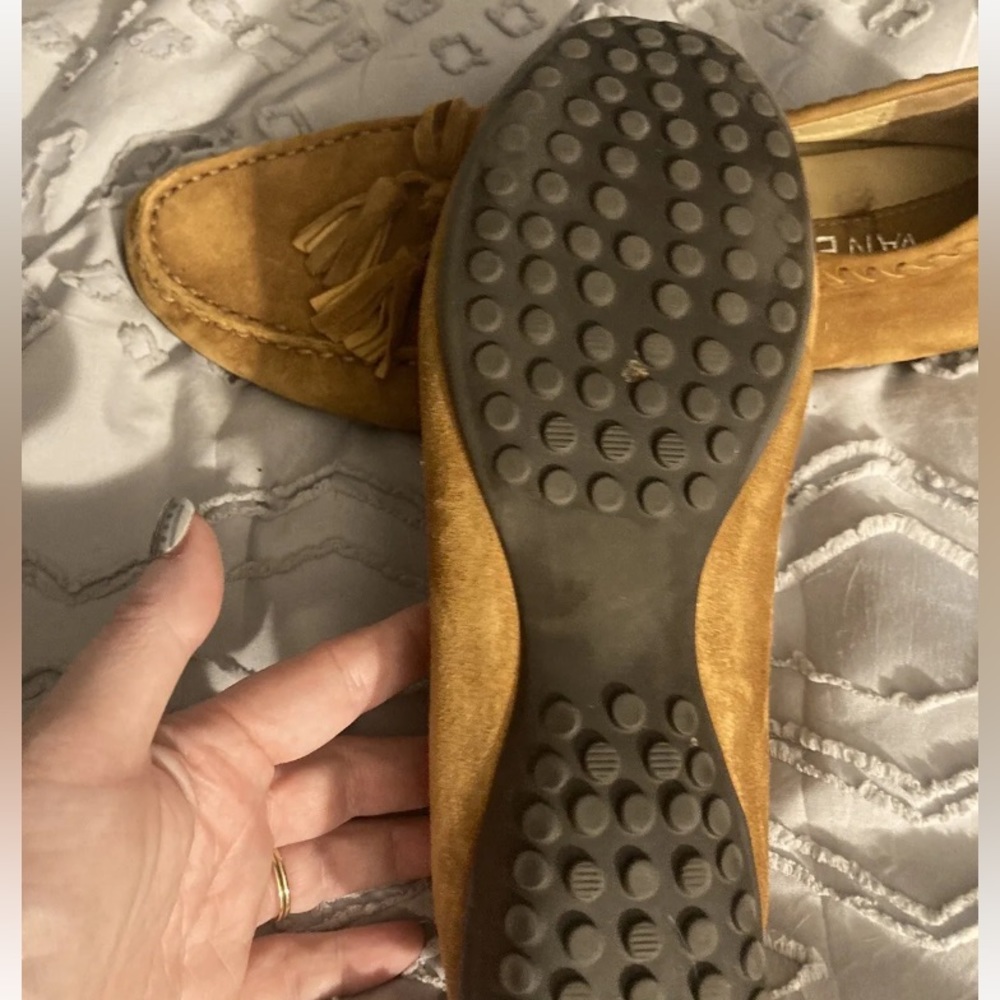 Vaneli Women's Size 8 Brown Suede Slip On Driving Moccasins  Loafers